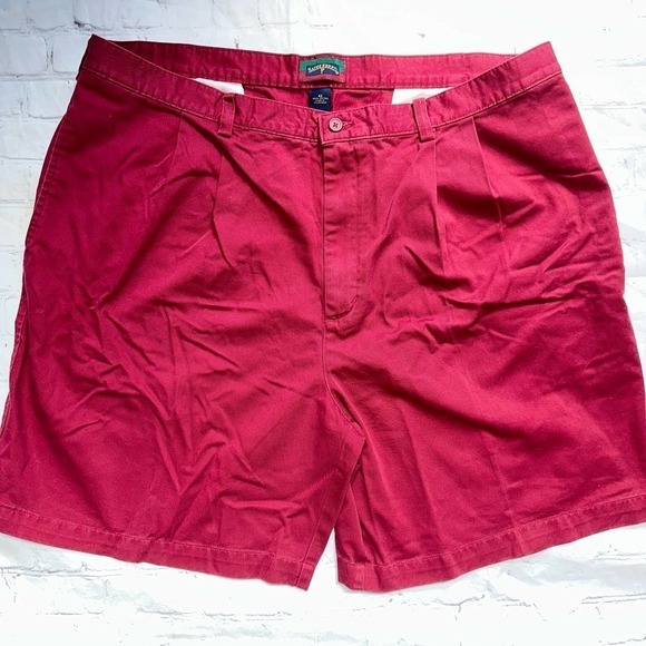 EUC Men’s Size 42 Saddlebred Maroon Cotton Pleated Shorts - Picture 1 of 6